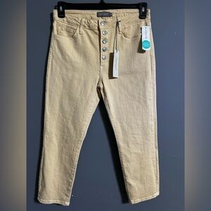 Just USA
Lola Button Up Skinny Jean Capris
Yellow - 29P